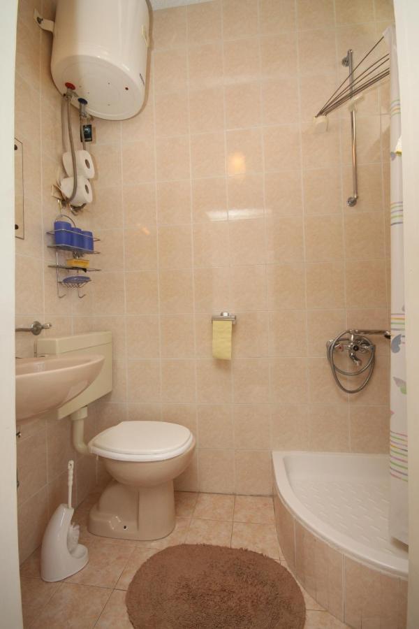 Apartments And Rooms With Parking Space Tucepi, Makarska - 6901 エクステリア 写真