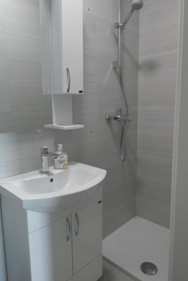 Apartments And Rooms With Parking Space Tucepi, Makarska - 6901 エクステリア 写真