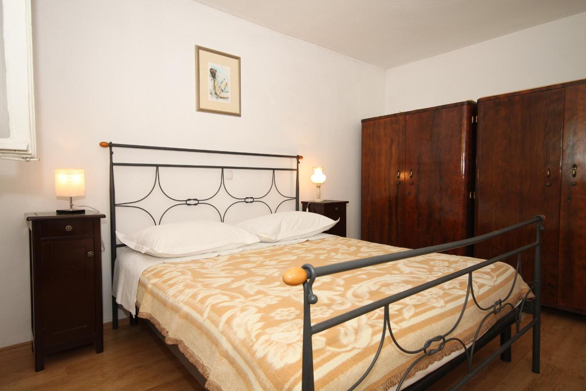 Apartments And Rooms With Parking Space Tucepi, Makarska - 6901 部屋 写真